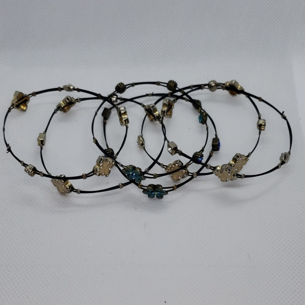 Quatrefoil and floral set of 6 illusion bracelets enamel cream and blue